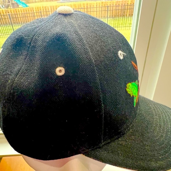 Vintage 1980s Hunting Fishing Emblem Trucker SnapBack Hat Cap - Picture 2 of 6